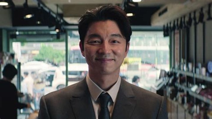 Unveiling the Love Life of Gong Yoo: Who is Gong Yoo's Wife?